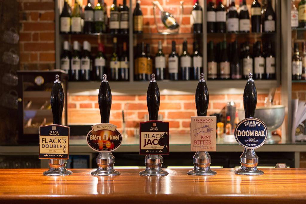 The King'S Head Hotel Winchester Buitenkant foto
