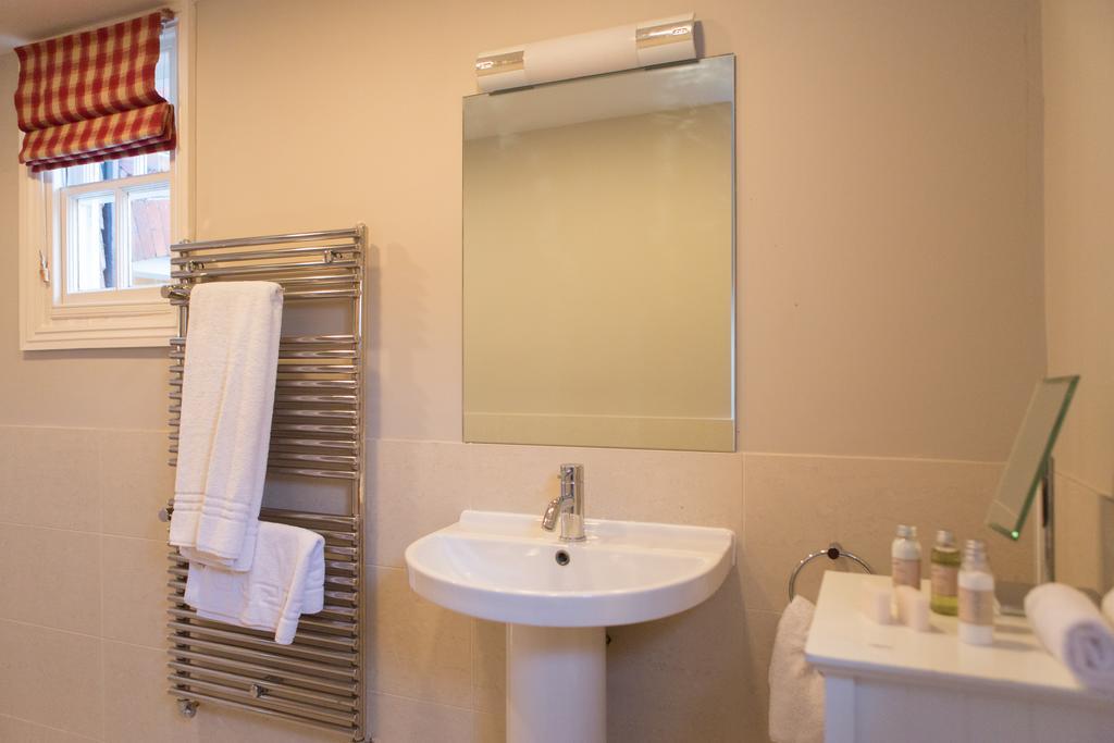 The King'S Head Hotel Winchester Kamer foto